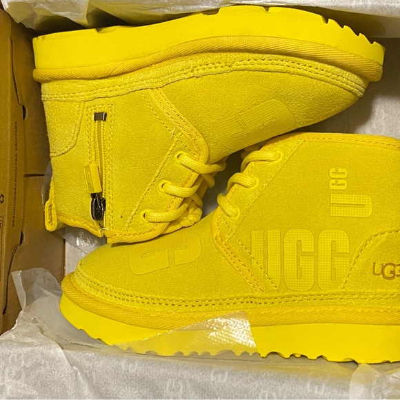 Toddler UGG Boots 10c Yellow - Picture 1 of 5